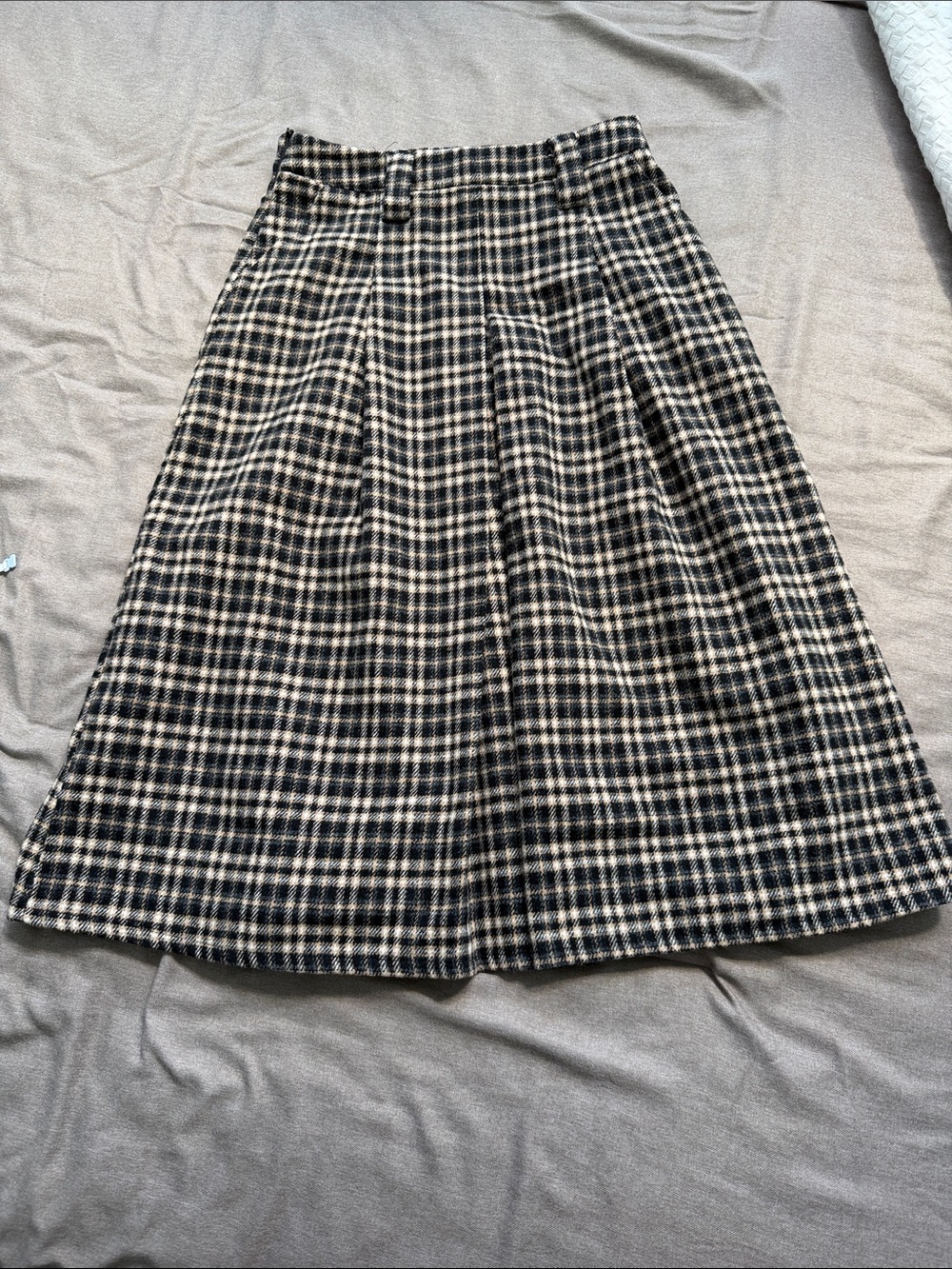 Classic Plaid A-Line Skirt in Black and Cream